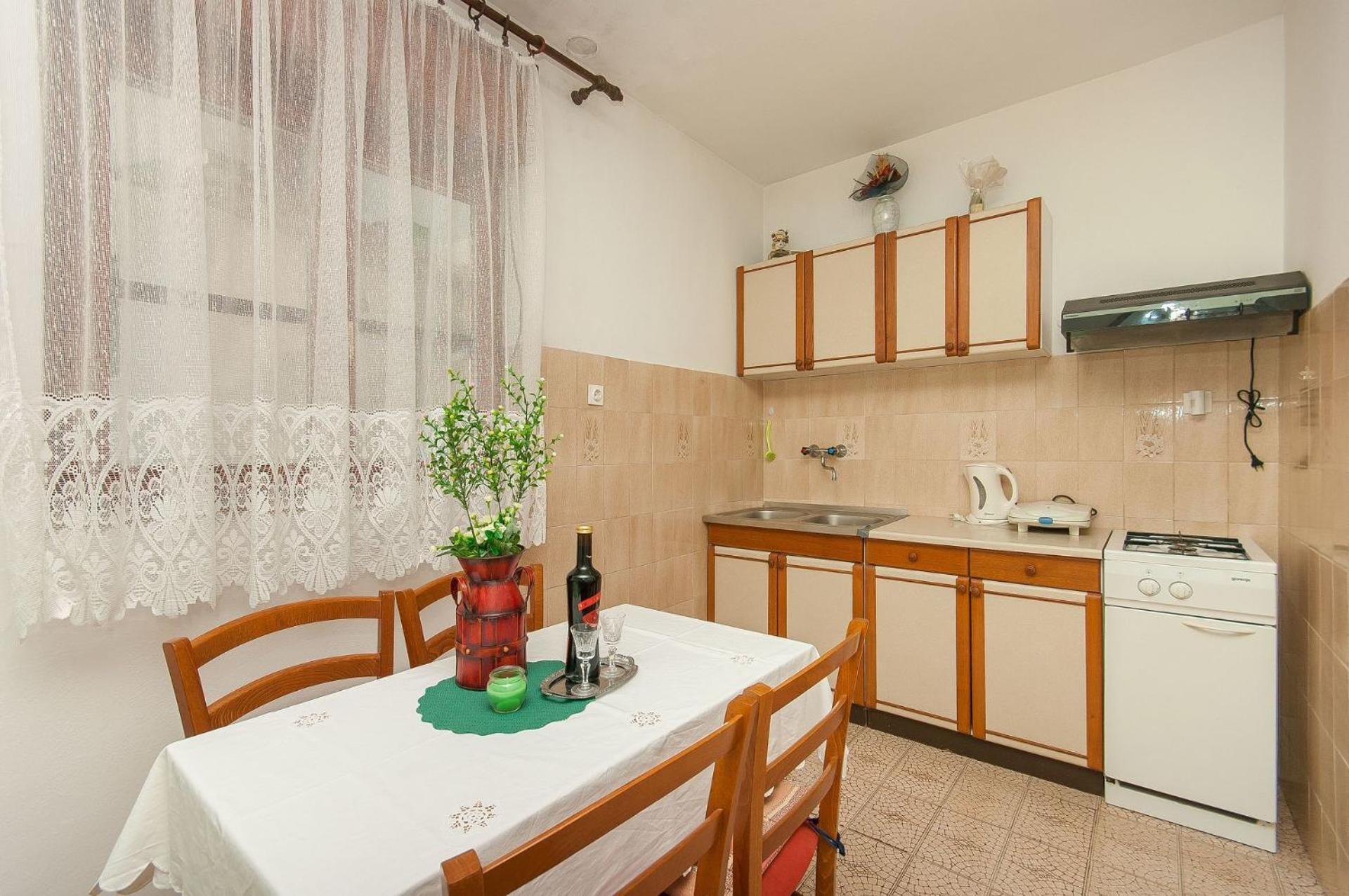 Apartment Franka *